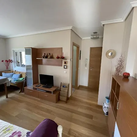 Amplio Con Garaje Lejlighed